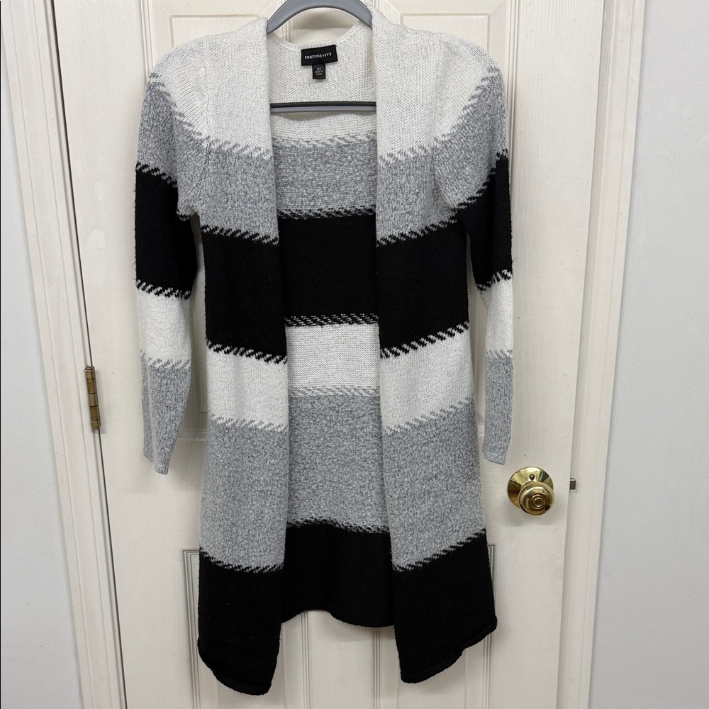 Fortune + Ivy Colorblock Cardigan: Xsmall